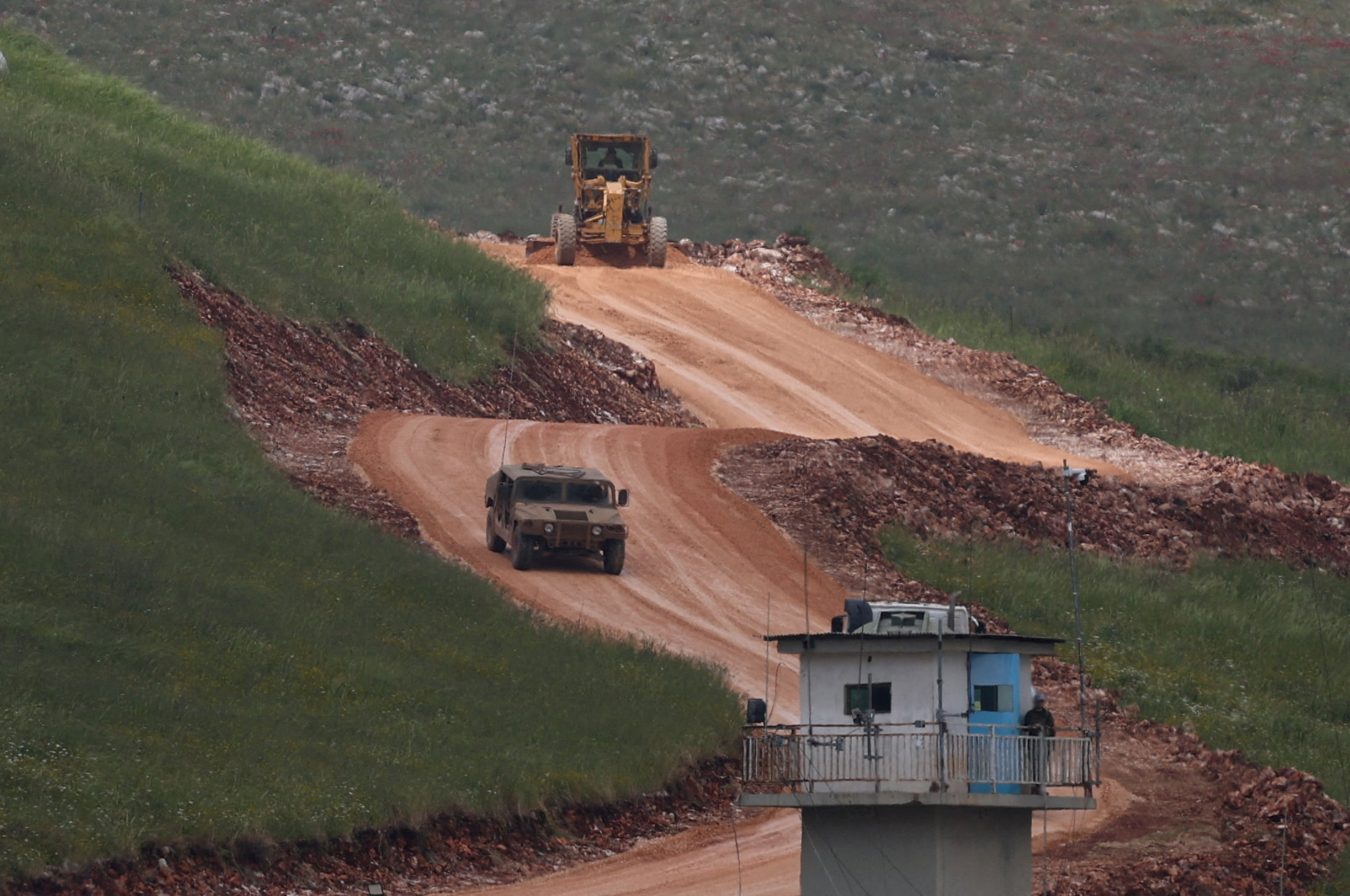 Savaş Alarmı mı? İsrail'den Lübnan'a Şok Uyarı: O Nehire Yaklaşmayın!