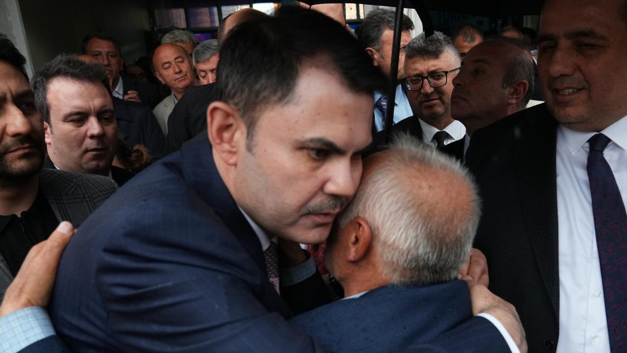 Şehit Babasının Yürek Dağlayan Teşekkürü: Bakan Kurum'u Gözyaşlarına Boğdu!