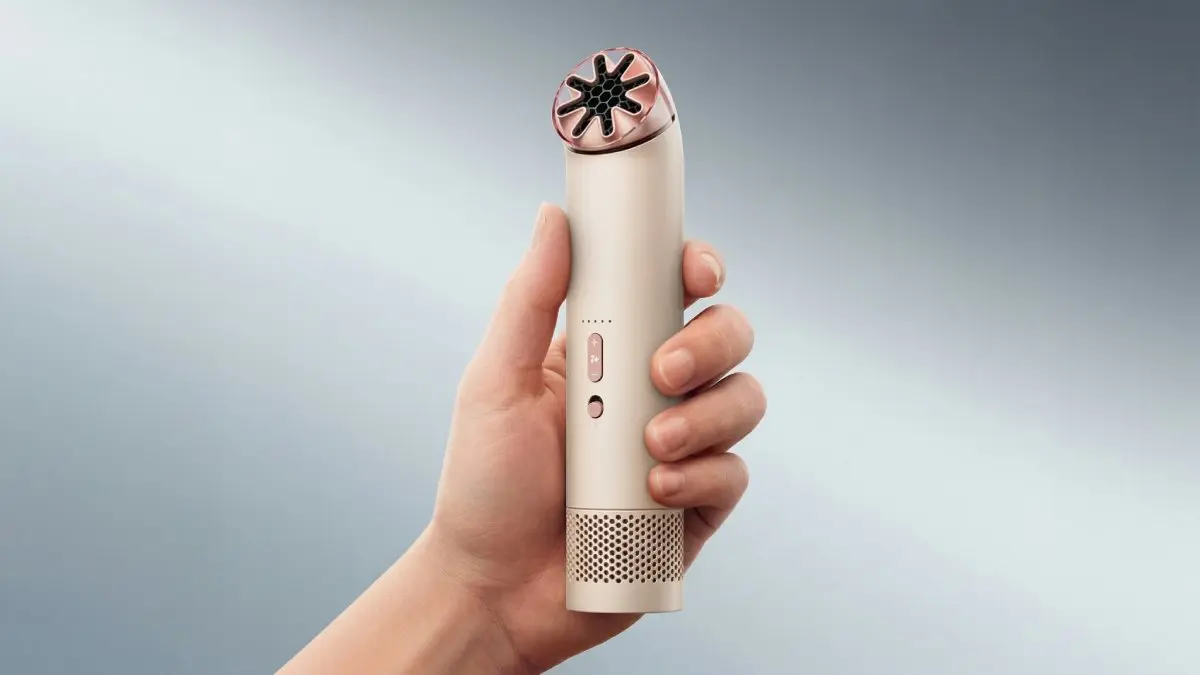Serinlemek Artık Lüks mü? Dyson'ın El Fanı Dudak Uçuklatan Fiyatıyla Türkiye'de!