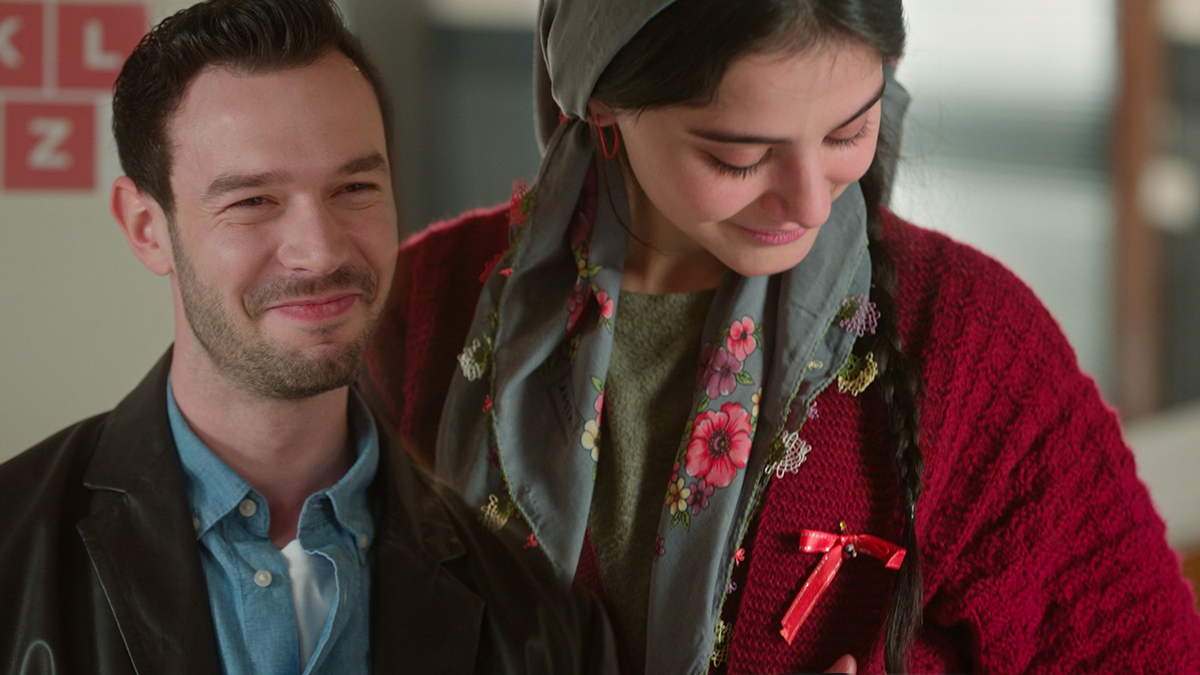 "Sevdiğim Sensin" Fırtınası Dinmiyor! Reytinglerde Zirve Yine Onun!