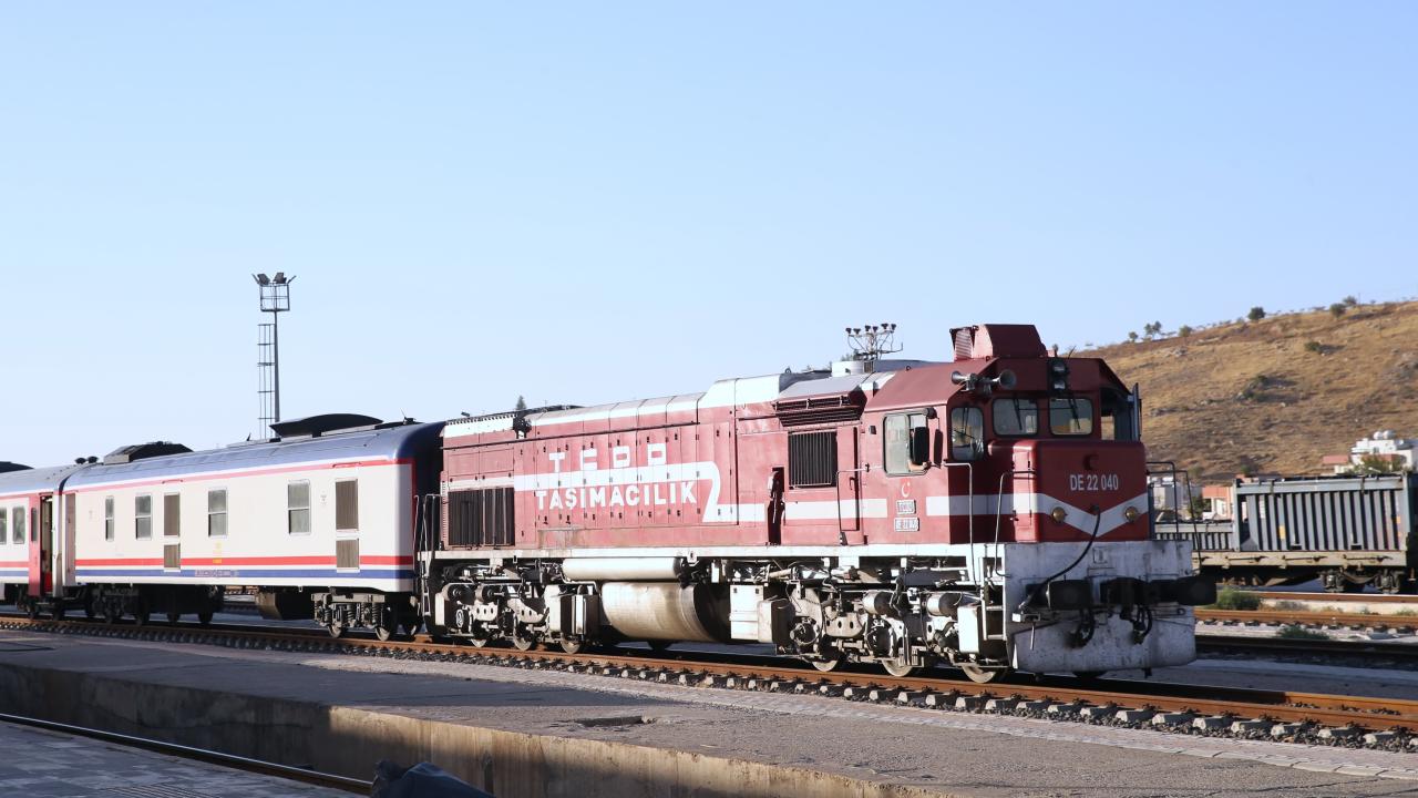 Siirt'e Dev Yatırım! Ulaşım Çilesi Bitiyor, İşte O Proje!