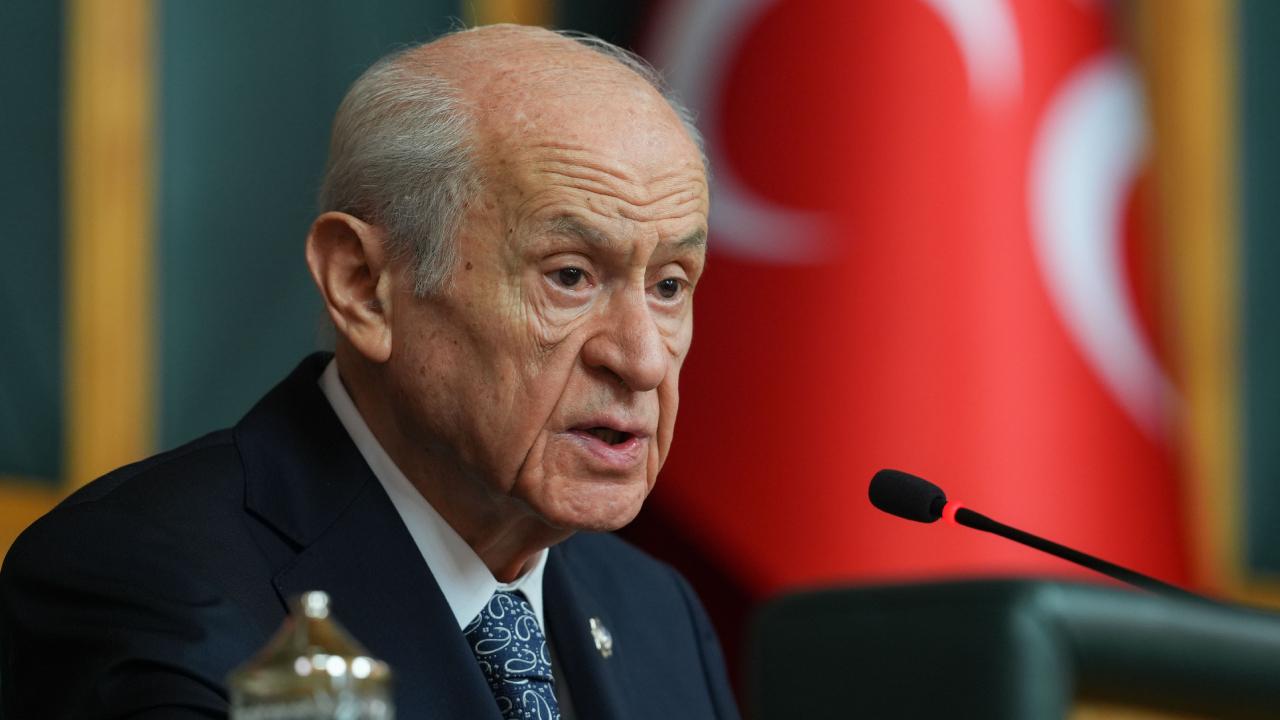 Siyasette Bayramlaşma Rüzgarı! Bahçeli'den Kılıçdaroğlu ve Özel'e Beklenmedik Telefon