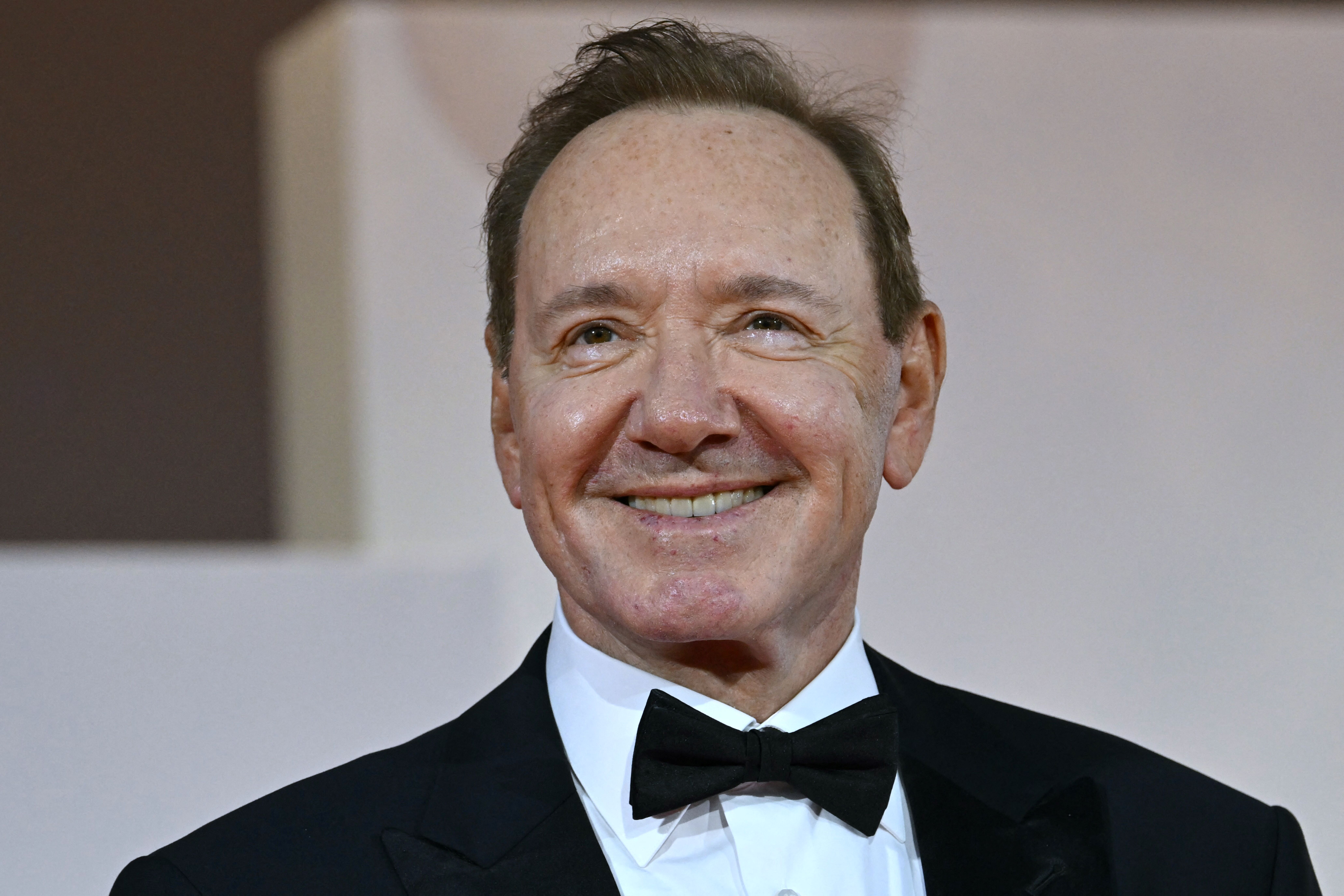 Skandal Sonrası İlk Kez! Kevin Spacey Kameralara Geri Dönüyor: Yeni Filminde Başrol!