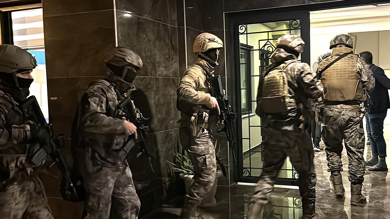 Sosyal Medyada Suç Örgütlerine Yönelik Geniş Kapsamlı Operasyon