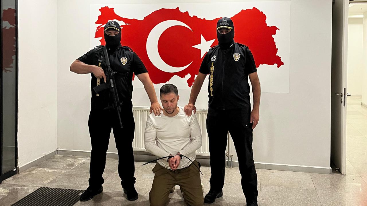 Suç Örgütü Elebaşı Serkan Kurtuluş Türkiye’ye İade Edildi