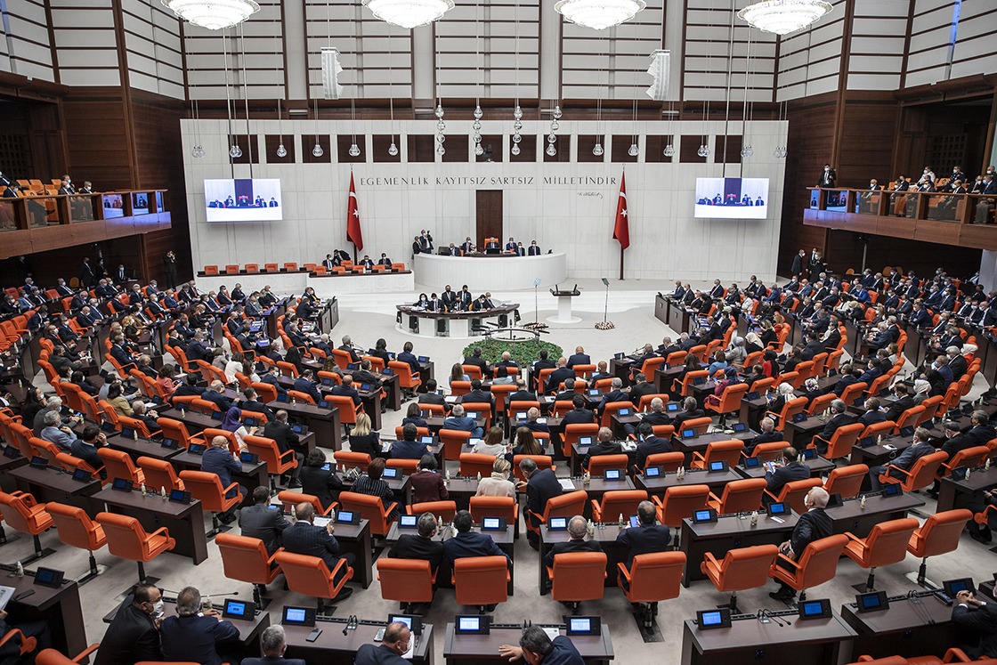 TBMM Harekete Geçti! Okullardaki Silahlı Saldırılar ve Dijital Tehlikeler Araştırılacak: İşte Komisyonun Amacı!