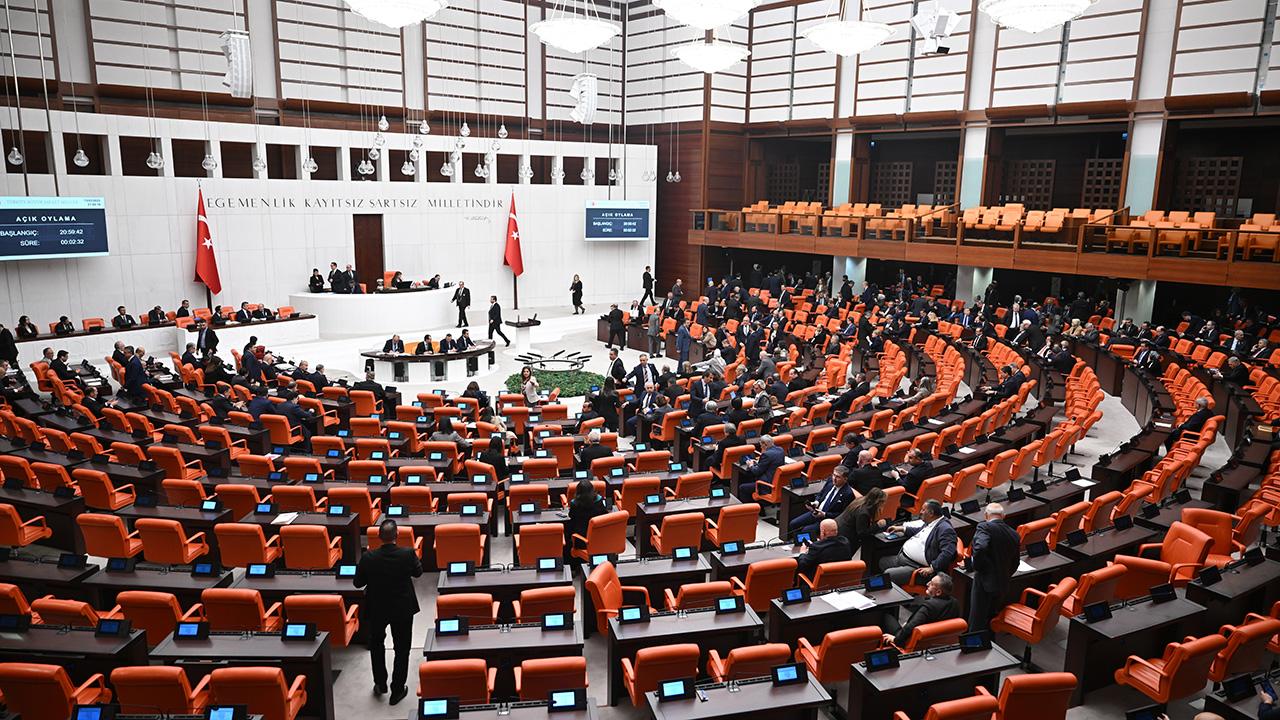 TBMM Komisyonu'ndan Emekli Maaşı Düzenlemesine Onay