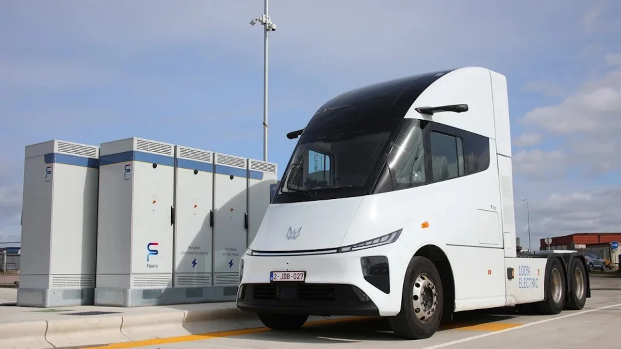 Tesla Titre! Çin'den Elektrikli Kamyon Hamlesi: 670 KM Menzilli Rakip Geliyor!