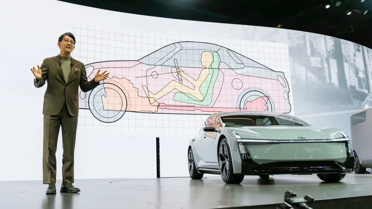 Toyota'nın Dönüşüm Mücadelesi: Geleneksel Üretim Modelleri Sorgulanıyor