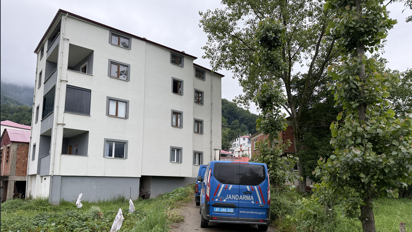 Trabzon'daki Akraba Kavgasında 14 Yaşındaki Çocuk Hayatını Kaybetti