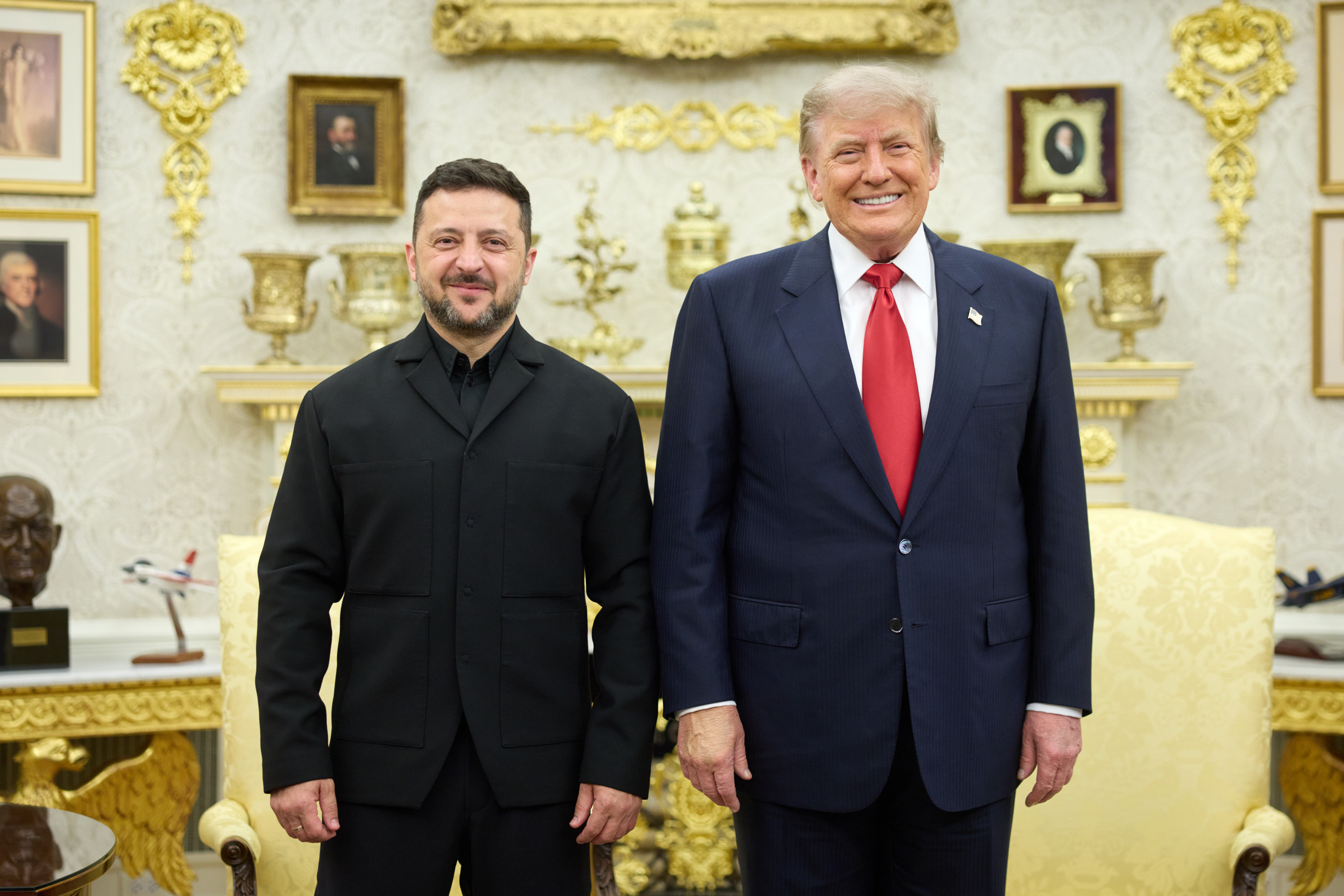 Trump ve Zelenski Beyaz Saray'da Bir Araya Geldi: Kritik Görüşme