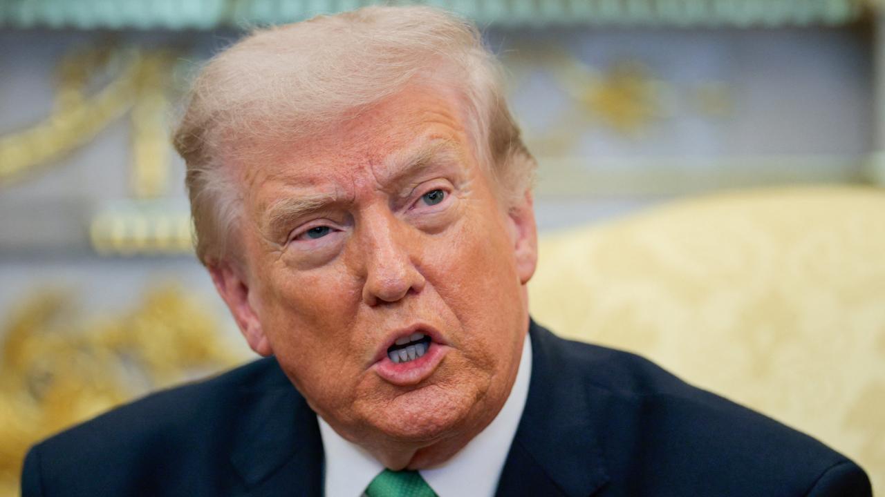 Trump'tan Avrupa'ya Şok Tarife Darbesi! Otomobil Savaşları mı Başlıyor?