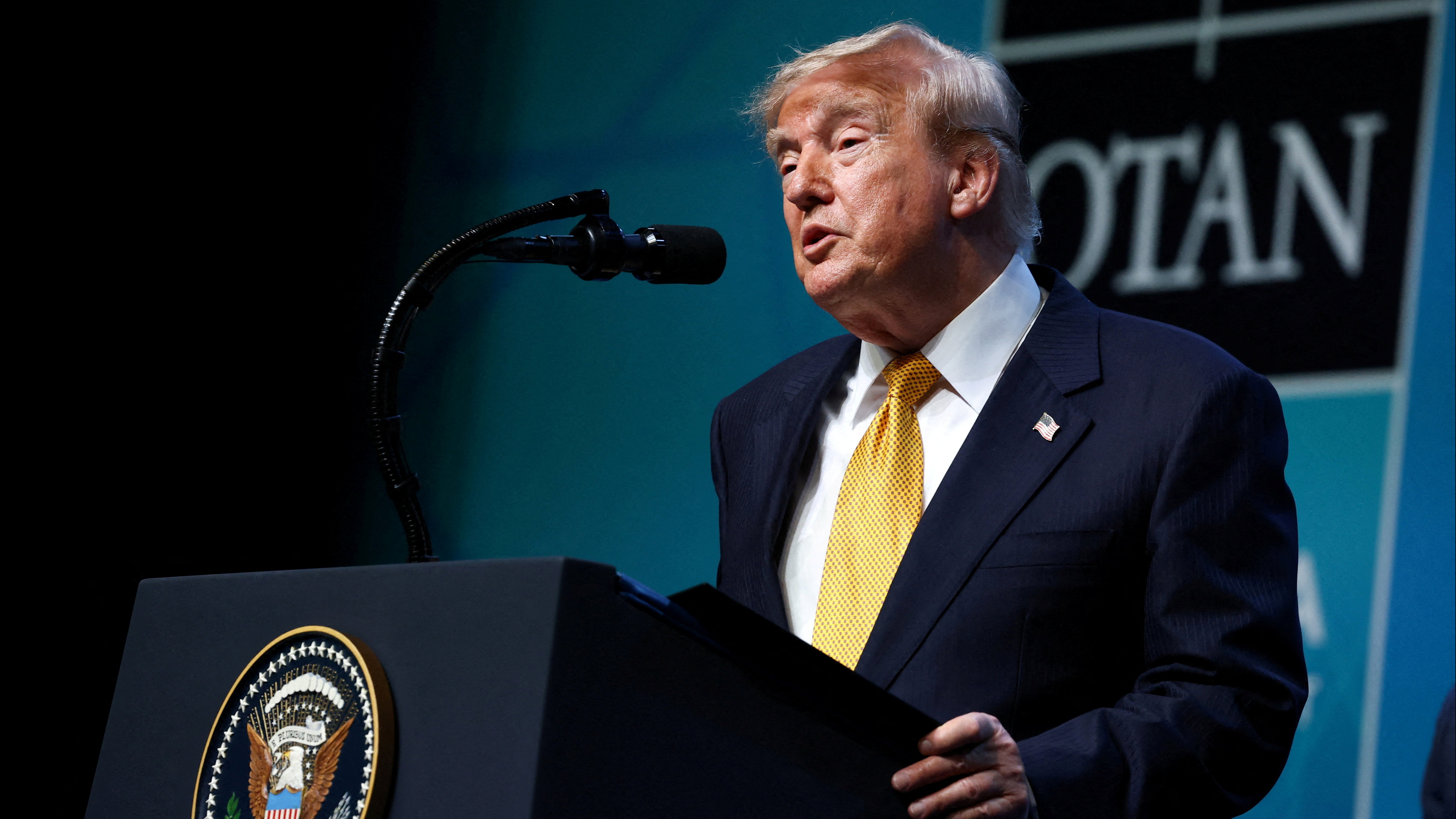 Trump'tan Hürmüz Boğazı Hamlesi: Abluka Yeniden Başlıyor