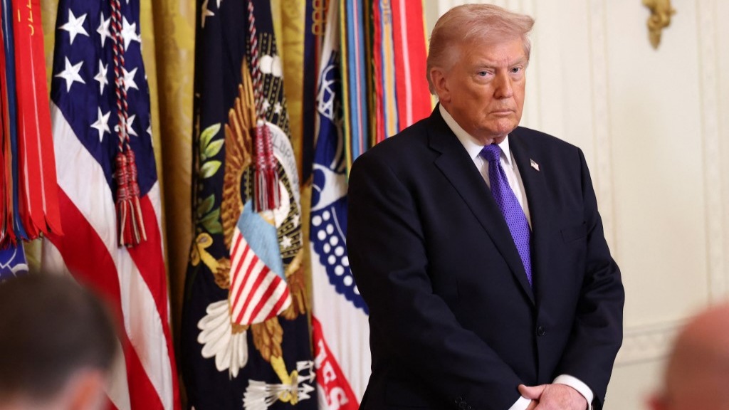 Trump'tan İran'a Silah Satışı Konusunda Açıklama: Çin ve Rusya'ya Uyarı