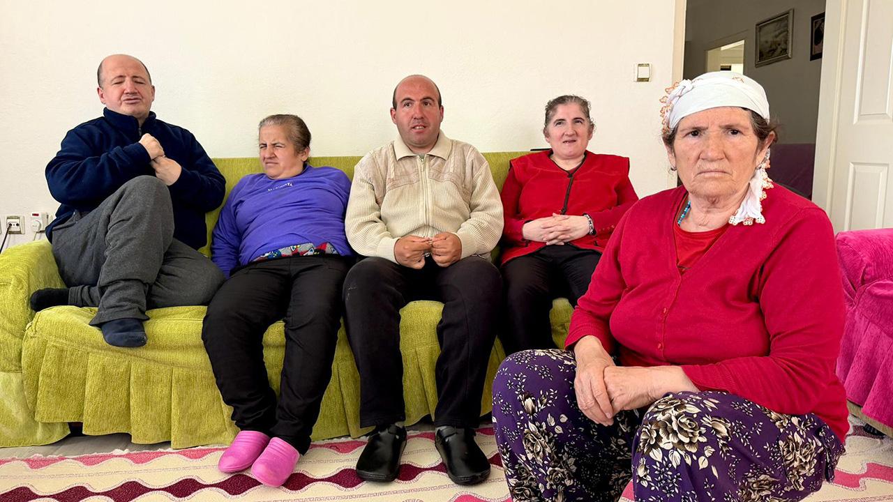 Tunceli'de Yürek Burkan Hikaye! Fedakar Anne 4 Engelli Evladına Adadı Ömrünü!
