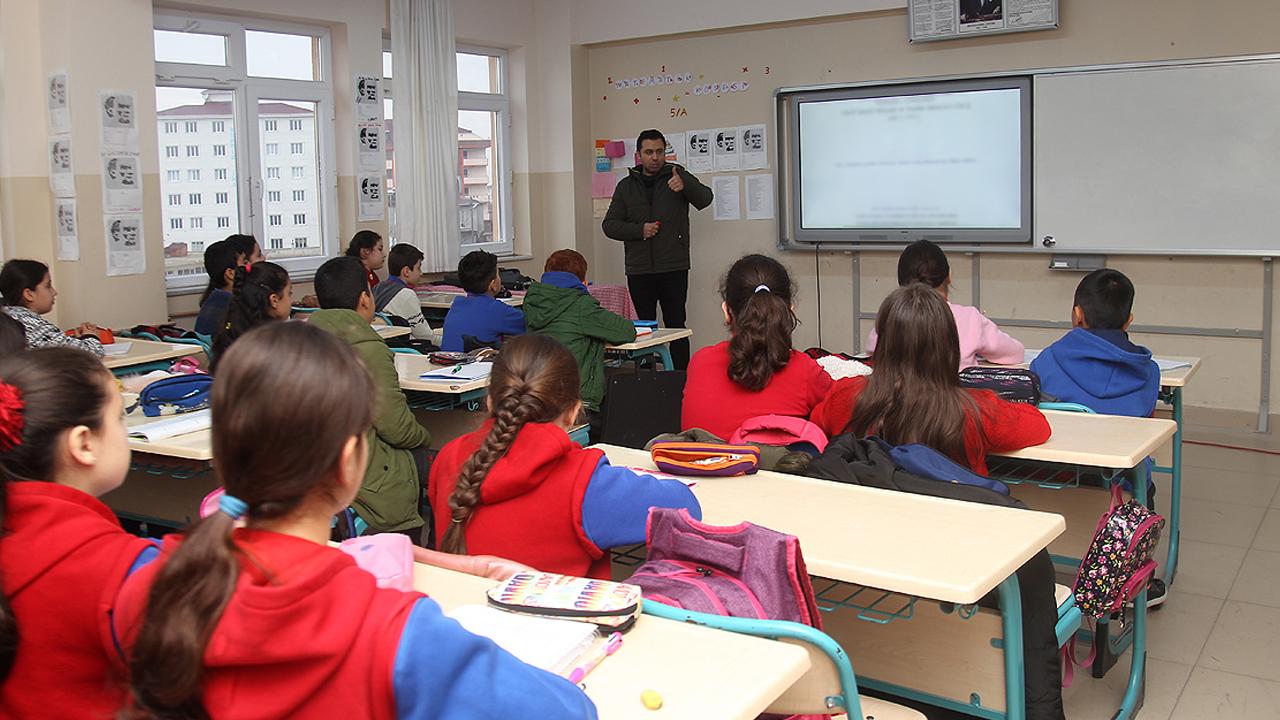 Turhal'da Okullar Tatil! Sel Felaketi Yaklaşıyor Mu?
