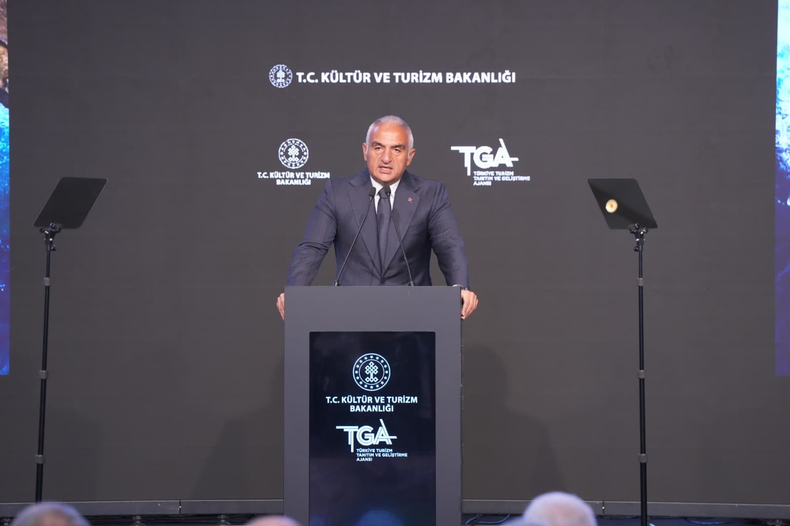 Turizm Sektöründe Büyüme: İlk Altı Ayda 25,7 Milyar Dolarlık Gelir