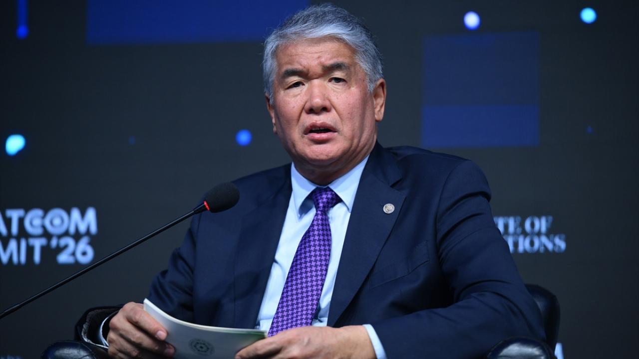 Türk Dünyası Medyası Alarm Veriyor! Ortak Dil Arayışı Başladı: Türkiye Lokomotif Olacak mı?