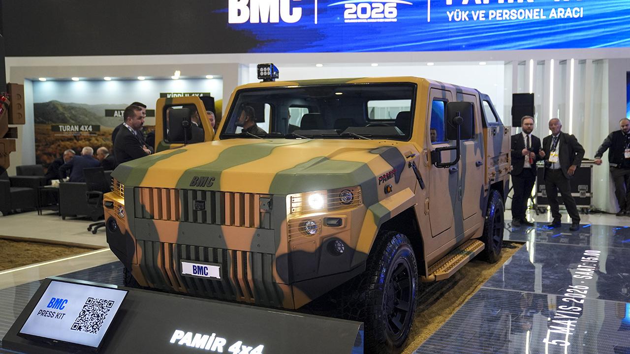 Türk Savunma Sanayisinden Dev Hamle! PAMİR 4x4 Zırhsız Canavar Görücüye Çıktı!