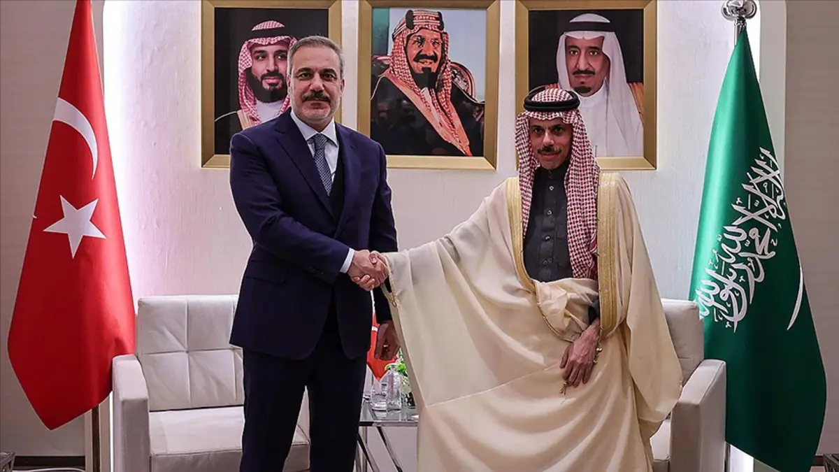 Türk Vatandaşları Müjde! Suudi Arabistan'a Vizesiz Seyahat Dönemi Başlıyor!
