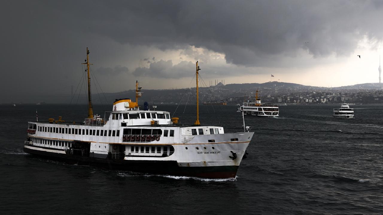 Türkiye Alarmda! Uzmanlardan Sağanak Uyarısı: Şemsiyelerinizi Hazırlayın, Gitmiyor!