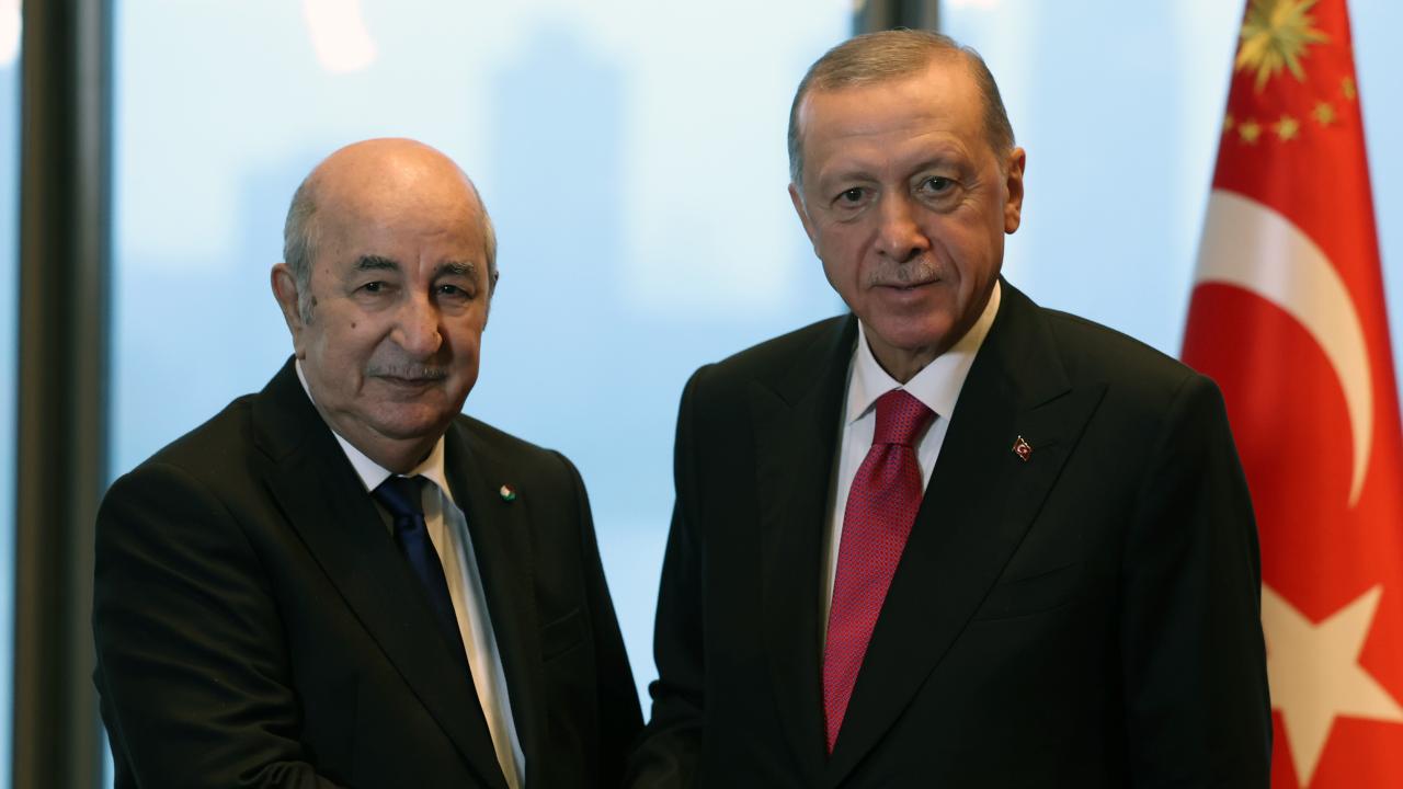 Türkiye-Cezayir İlişkilerinde Yeni Sayfa: Cumhurbaşkanı Tebbun'dan Kritik Ziyaret!