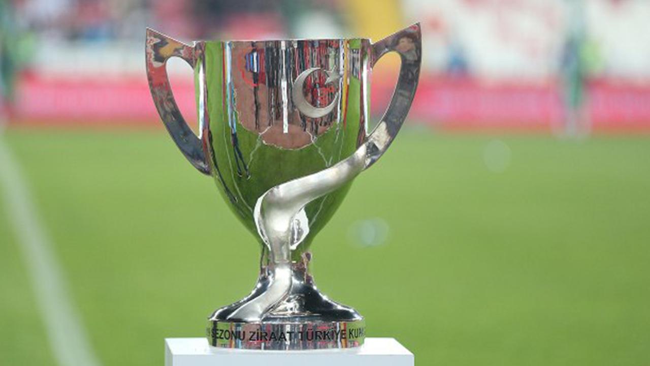 Türkiye Kupası Finali: Trabzonspor Mu, Konyaspor Mu? Antalya'da Nefesler Tutuldu!