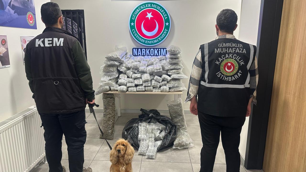 Türkiye'de Uyuşturucu Baronlarına Darbe Üstüne Darbe! Gümrük Ekipleri Rekor Miktarda Yakalama Yaptı!