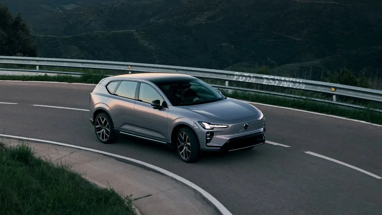 Volvo EX60'tan Menzil Sürprizi: Beklentilerin Üzerinde Performans