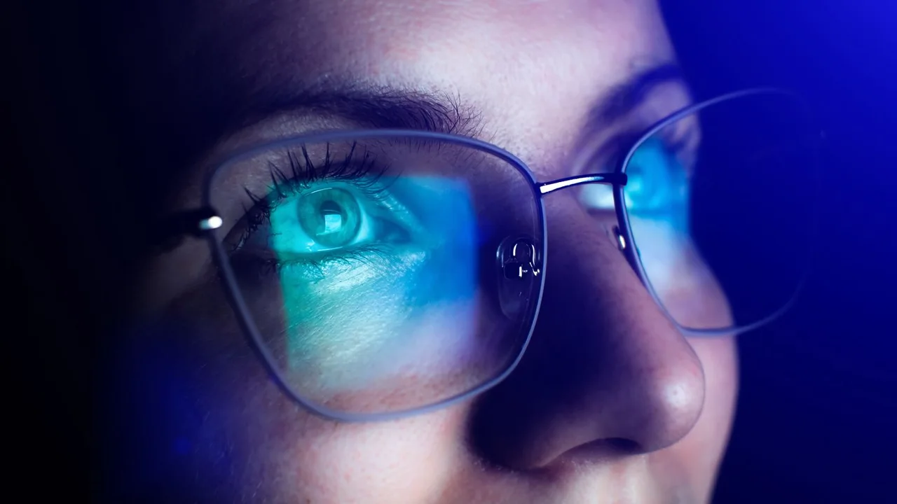 Windows 11 Kullanıcıları Dikkat! Gözlerinizi Kurtaracak Özellik Geliyor: Ekranınız Artık Daha Nazik Olacak!