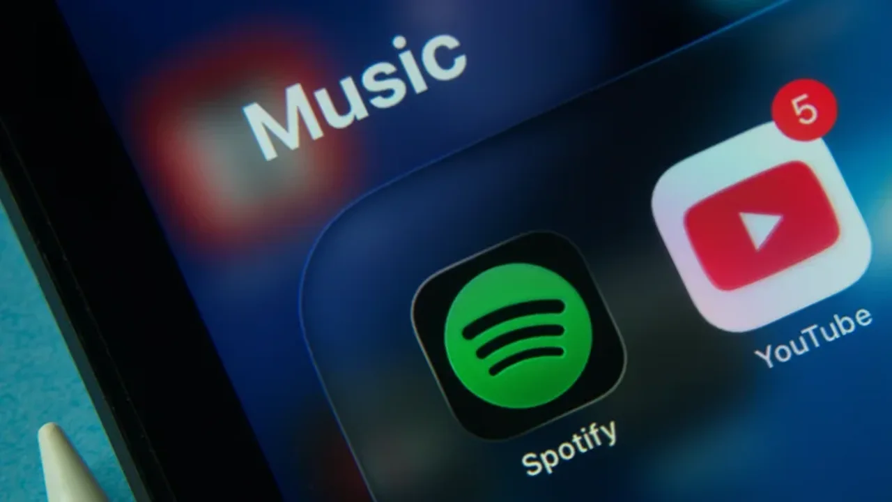 Yapay Zeka Çağı Başladı: Spotify'da Artık Robot Podcast'ler Dönemi!