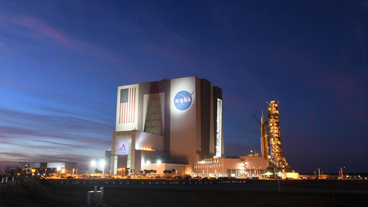 Yarım Asır Sonra Ay'a Dönüş! NASA'nın Artemis II Misyonu Uzay Yarışını Alevlendiriyor