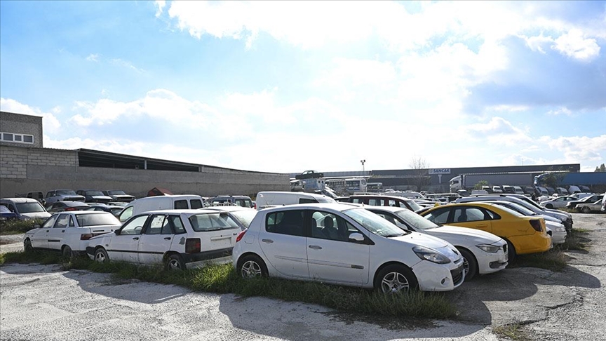 Yediemin Otoparklarında Dolandırıcılık Operasyonu: 34 Şüpheli Gözaltında